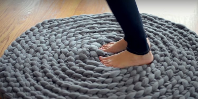 Chunky Circular Rug