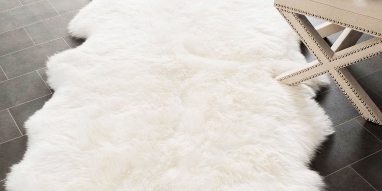 Safavieh Prairie Sheepskin Rug