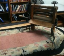 Fette and hand-crank wringer