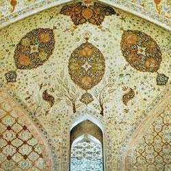 IRAN ISFAHAN Aligapo