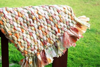 woven rag rug